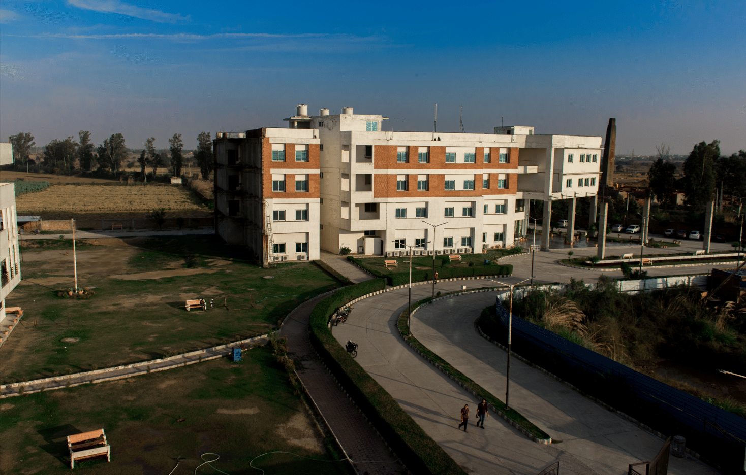 AGET Business School Bahadurgarh College Campus photo 9